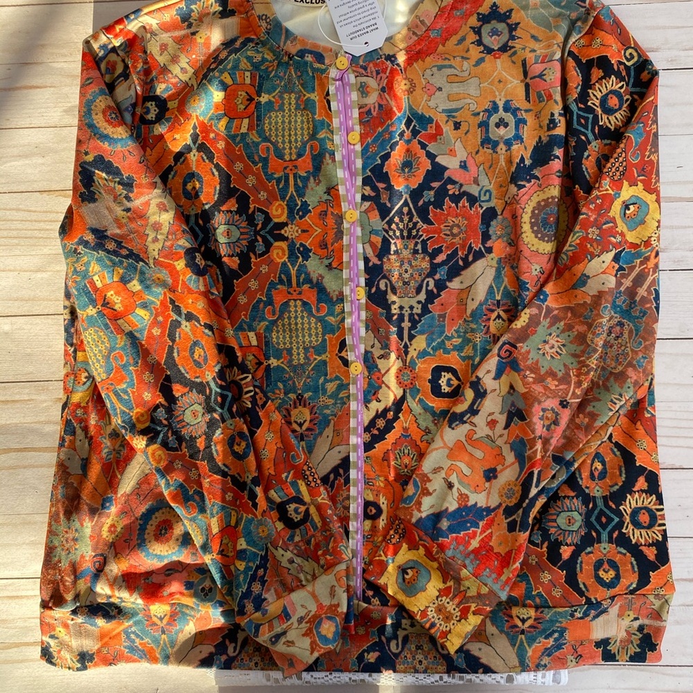 Exclusive cardigan
